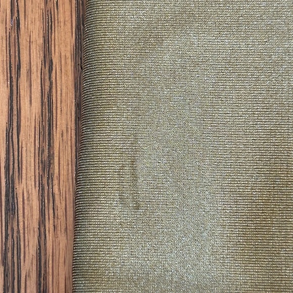 NWT Fabletics Shimmering Gold Oasis High Waisted Pocket 7/8 Leggings  Size XS - Picture 5 of 13